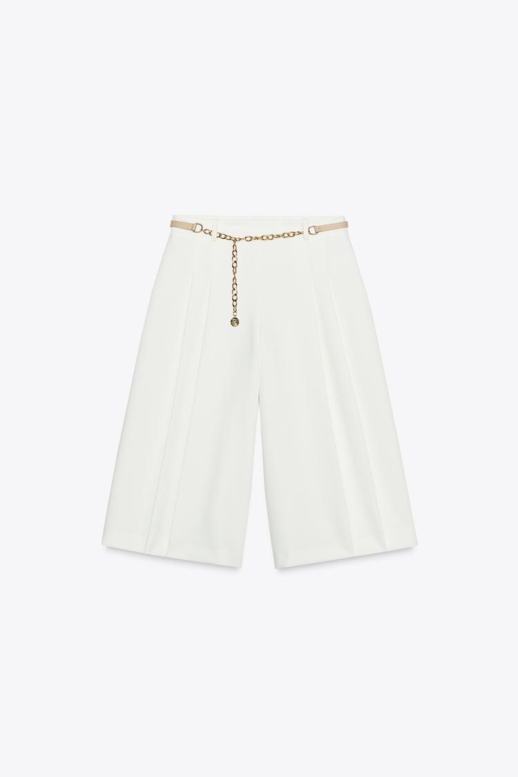 PLEATED BERMUDA SHORTS WITH BELT