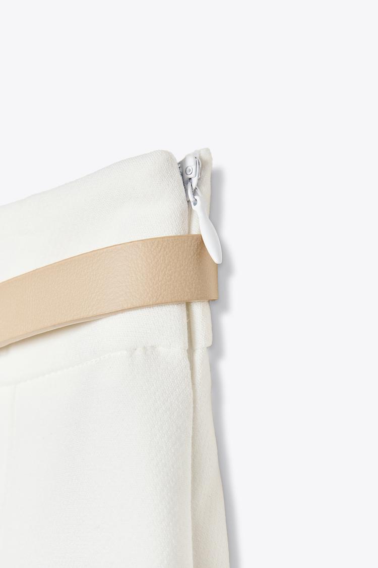 PLEATED BERMUDA SHORTS WITH BELT
