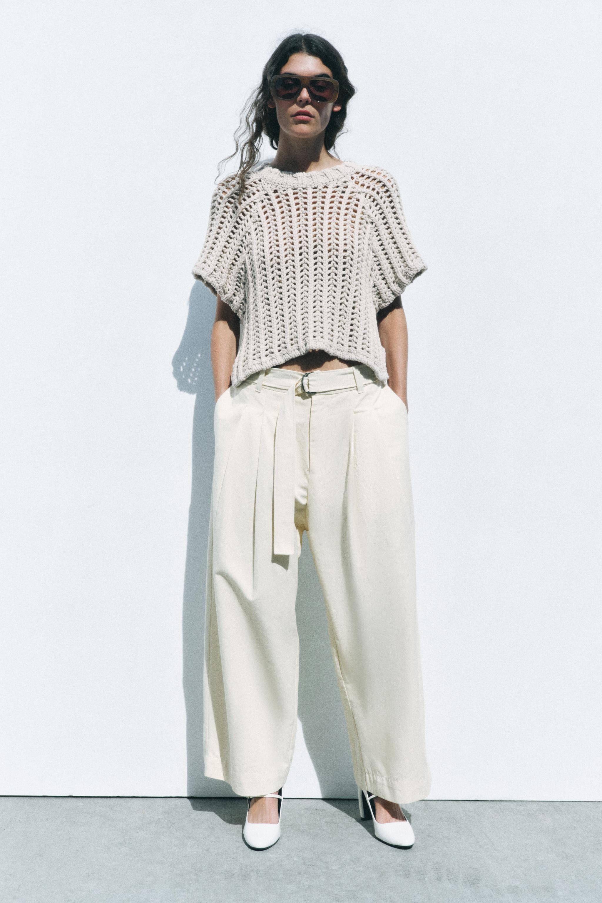 THICK KNIT TOP WITH SIDE TIES
