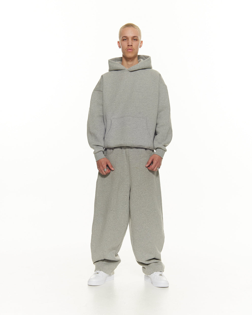 STRAIGHT-FIT COMFORT JOGGERS – GREY