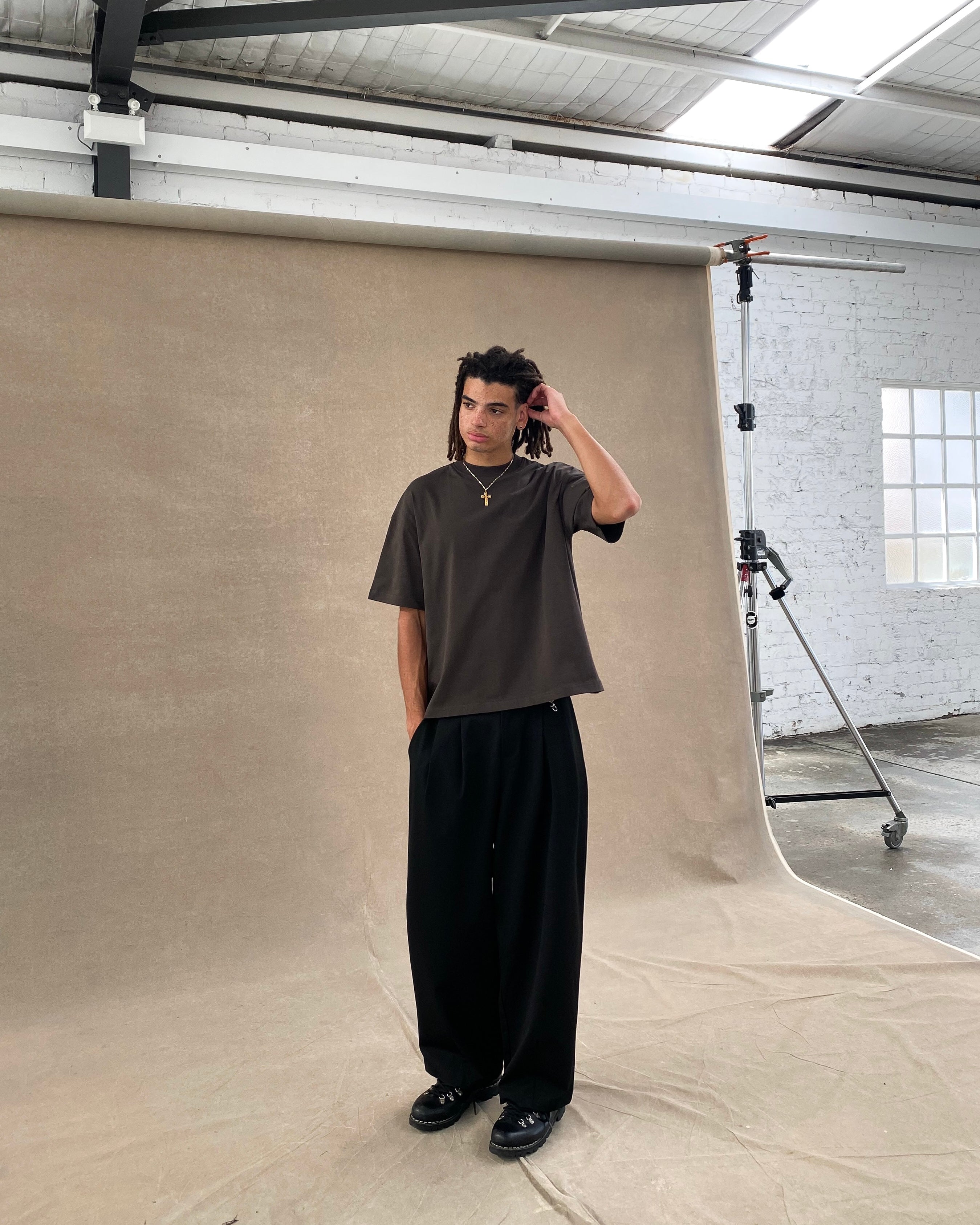 SIGNATURE BLANK T-SHIRT – COFFEE