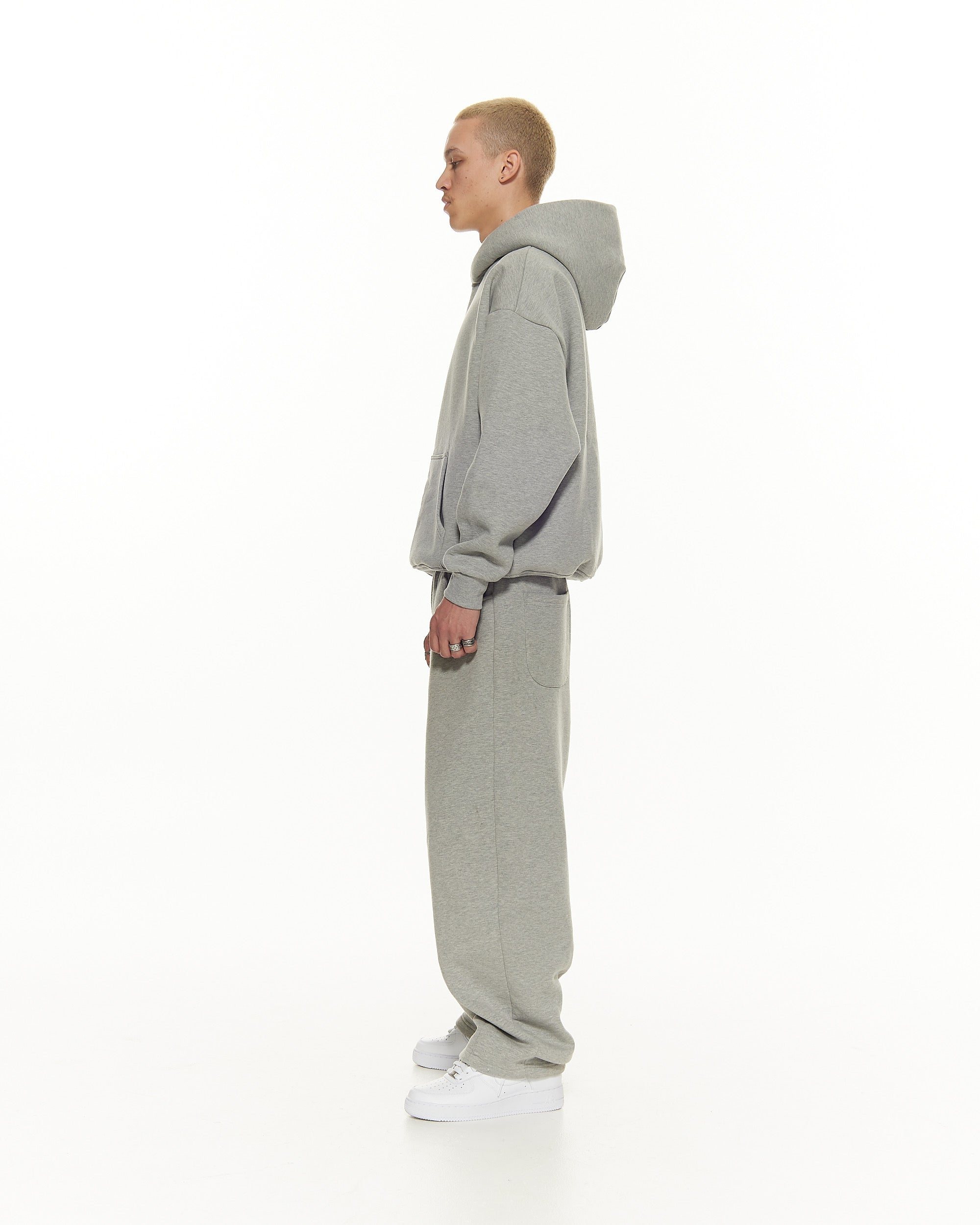 STRAIGHT-FIT COMFORT JOGGERS – GREY