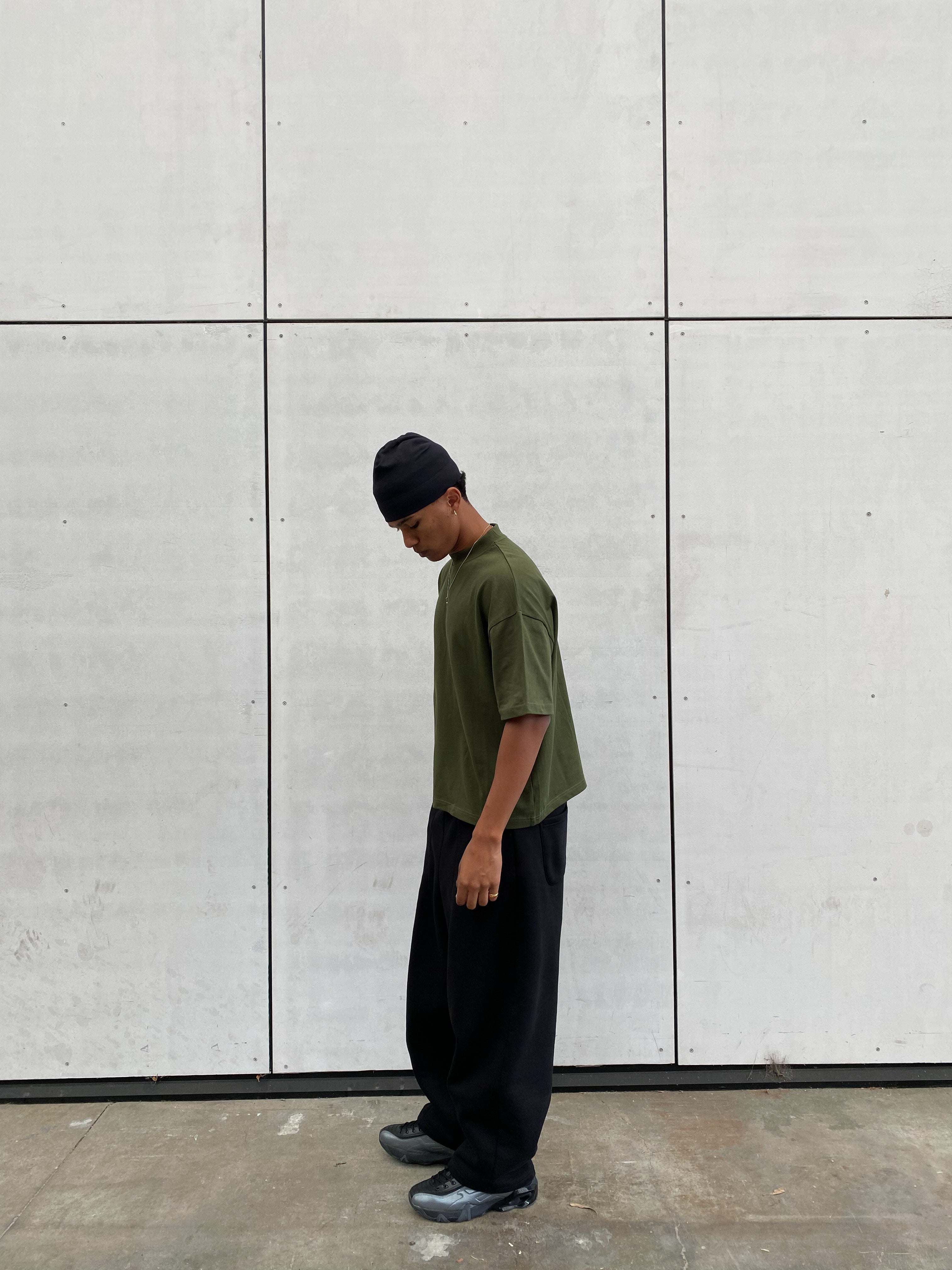 SIGNATURE BLANK T-SHIRT – MILITARY GREEN