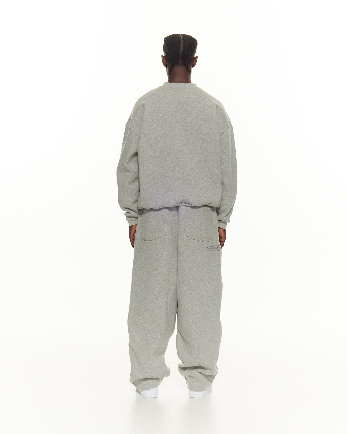 STRAIGHT-FIT COMFORT JOGGERS – GREY