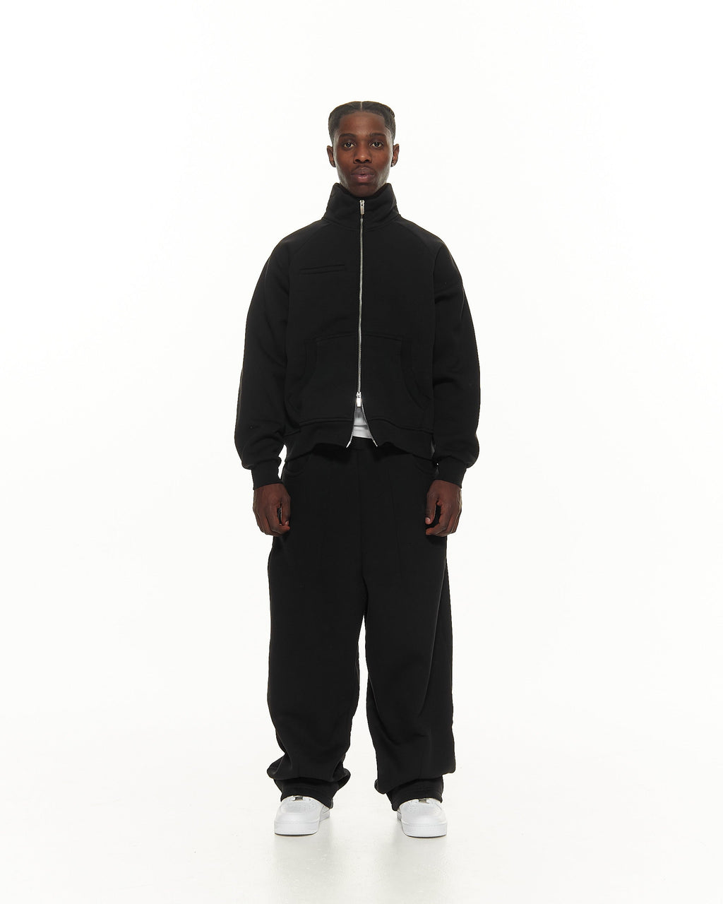 COZY TRACK JACKET – BLACK