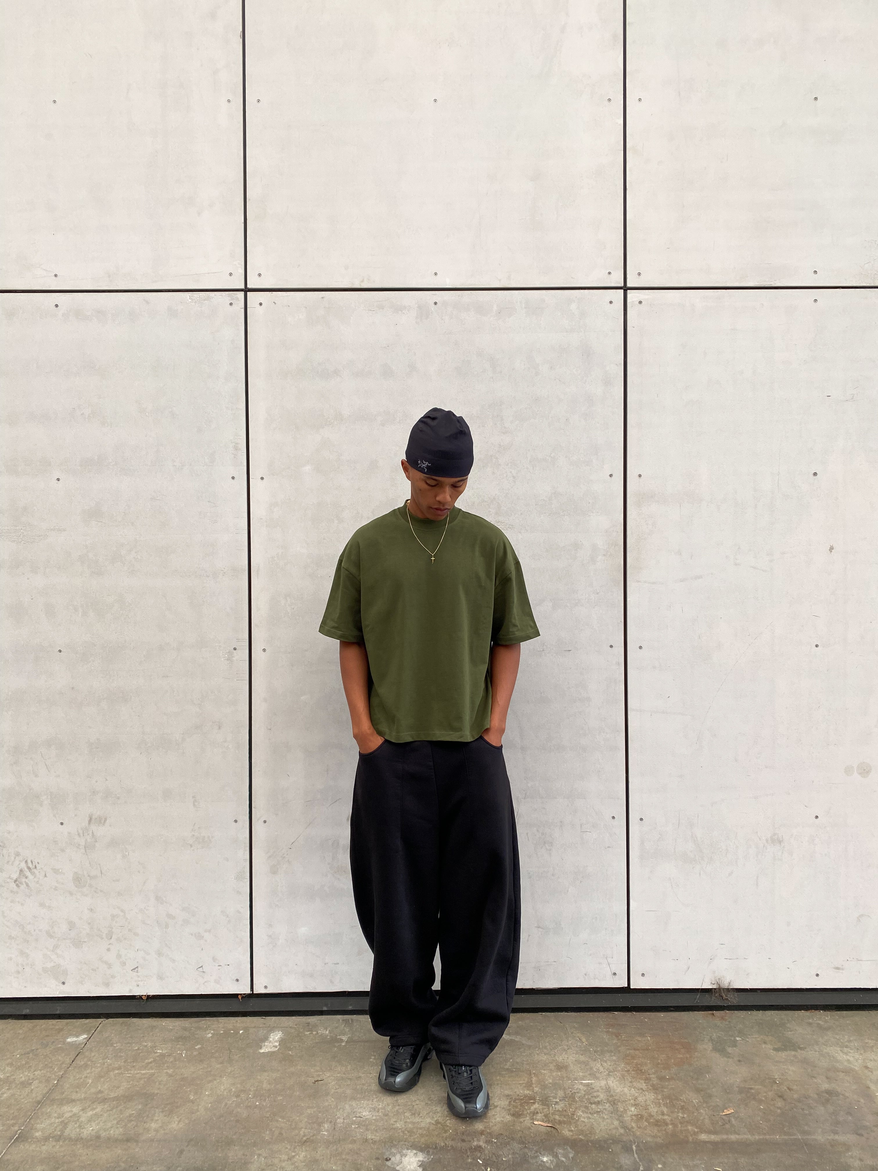 SIGNATURE BLANK T-SHIRT – MILITARY GREEN