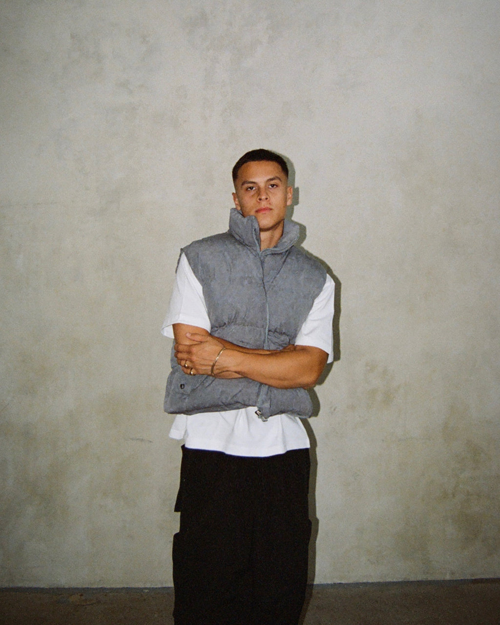 PUFFER VEST – GREY