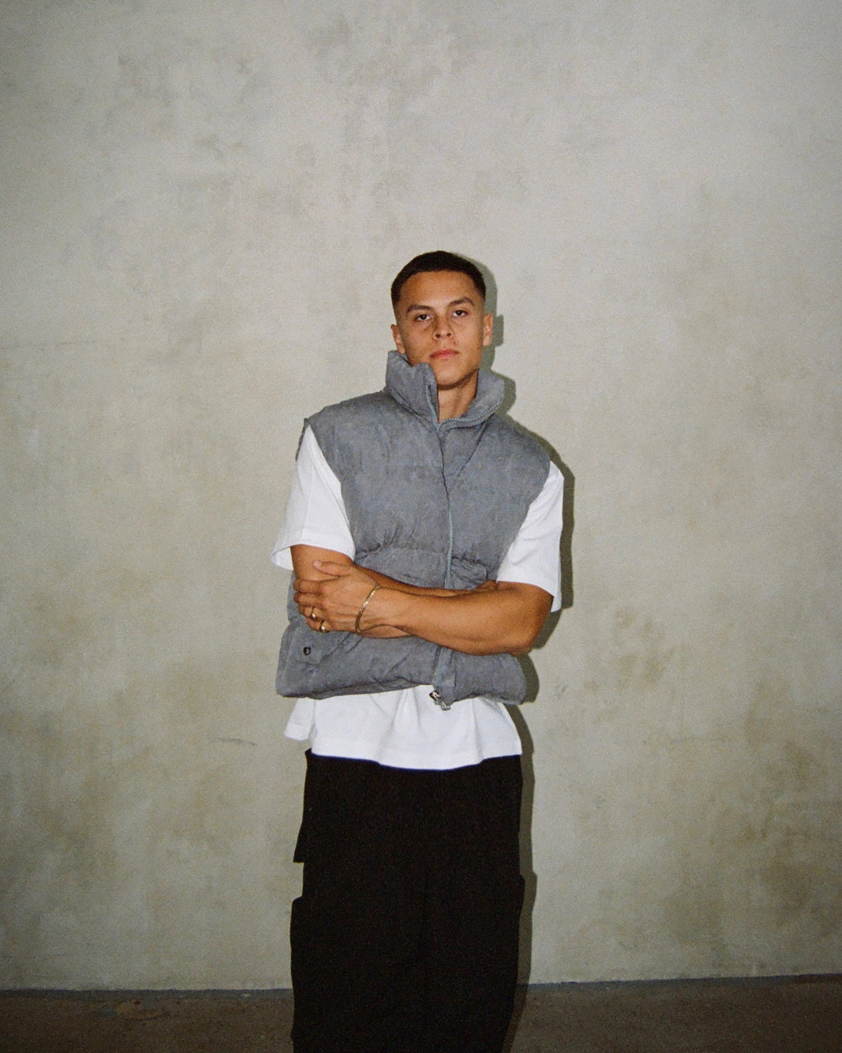 PUFFER VEST – GREY