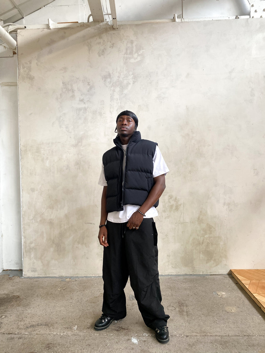 PUFFER VEST – BLACK