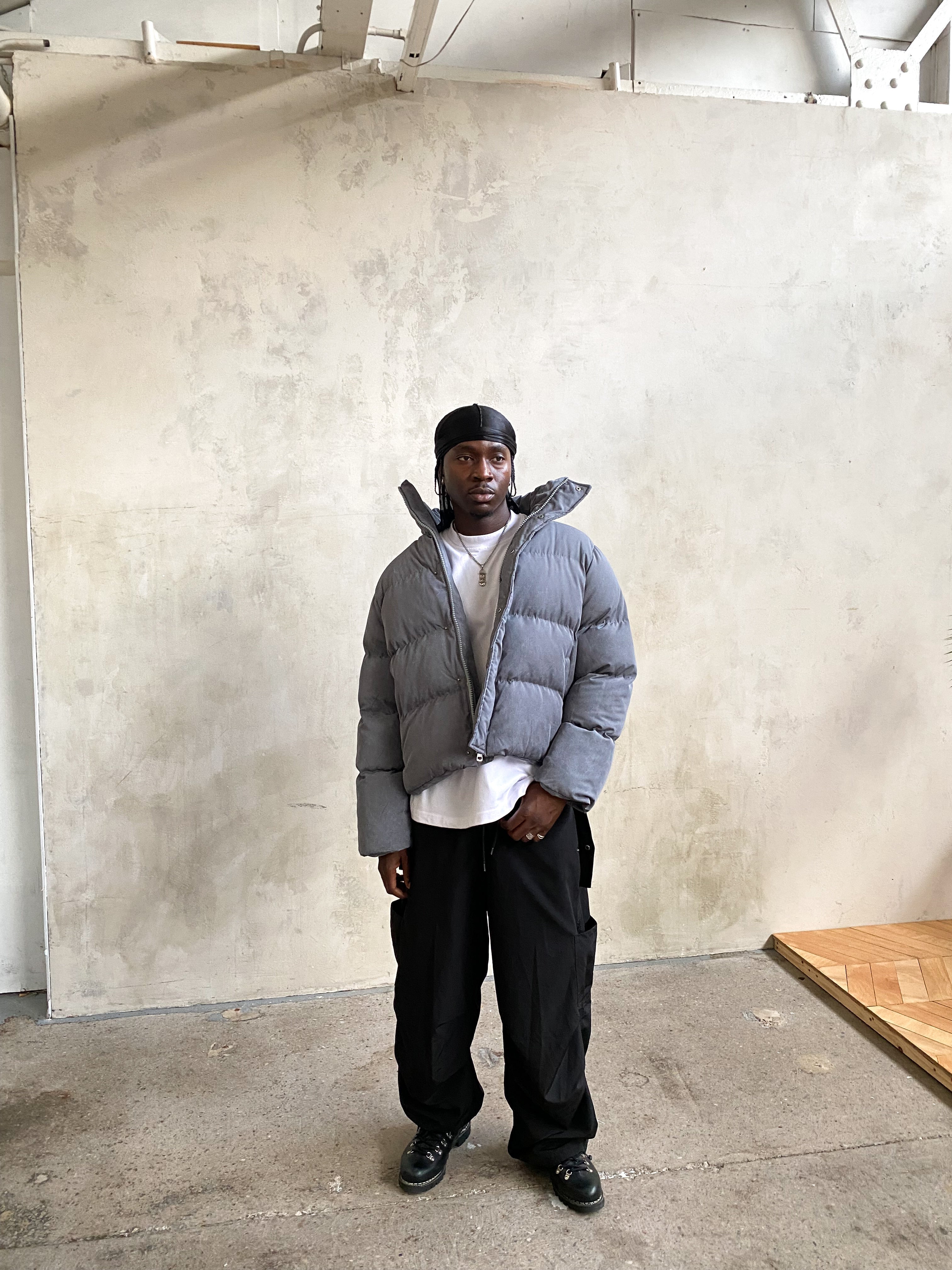 PUFFER JACKET – GREY