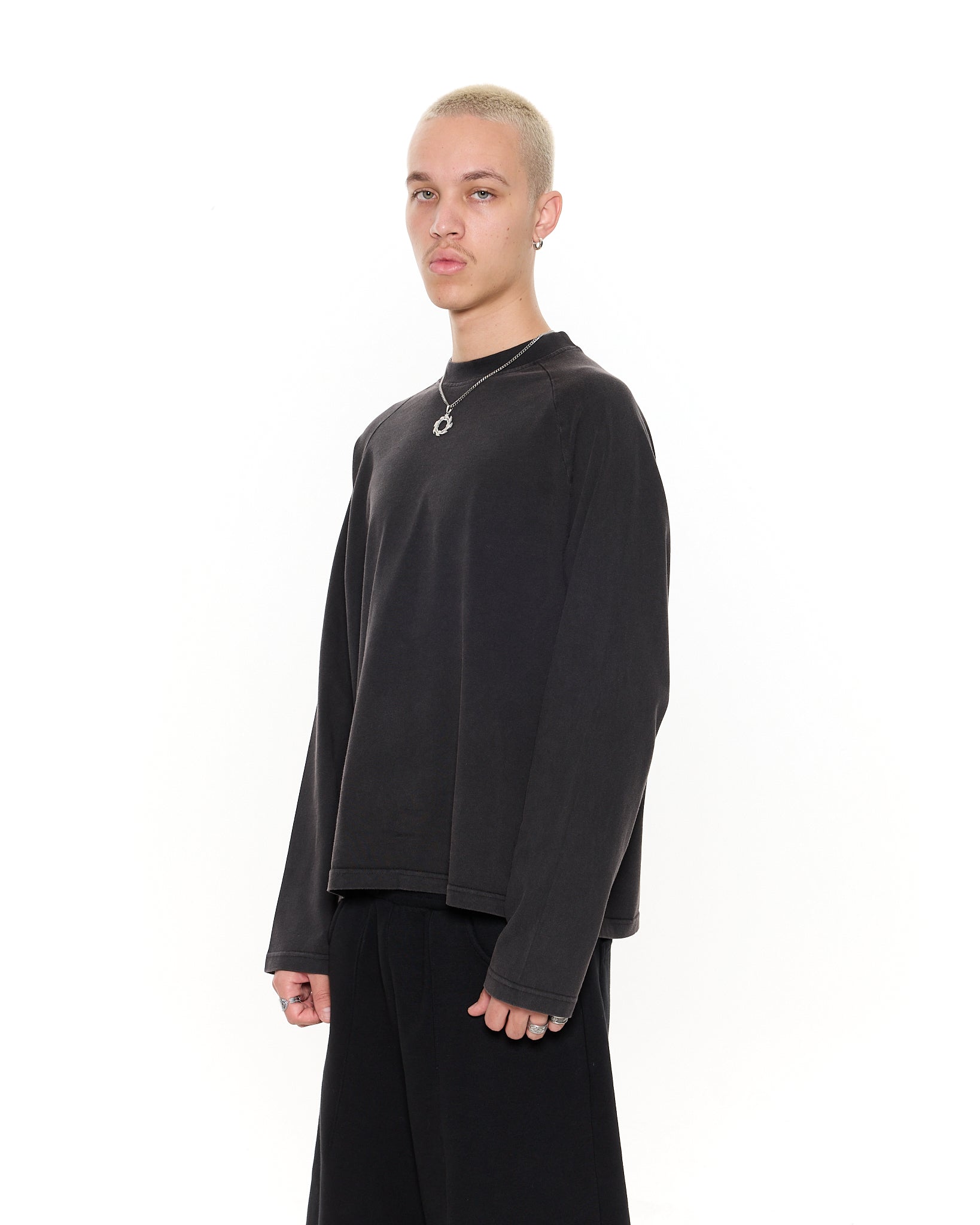 LONG SLEEVE T-SHIRT – FADED BLACK