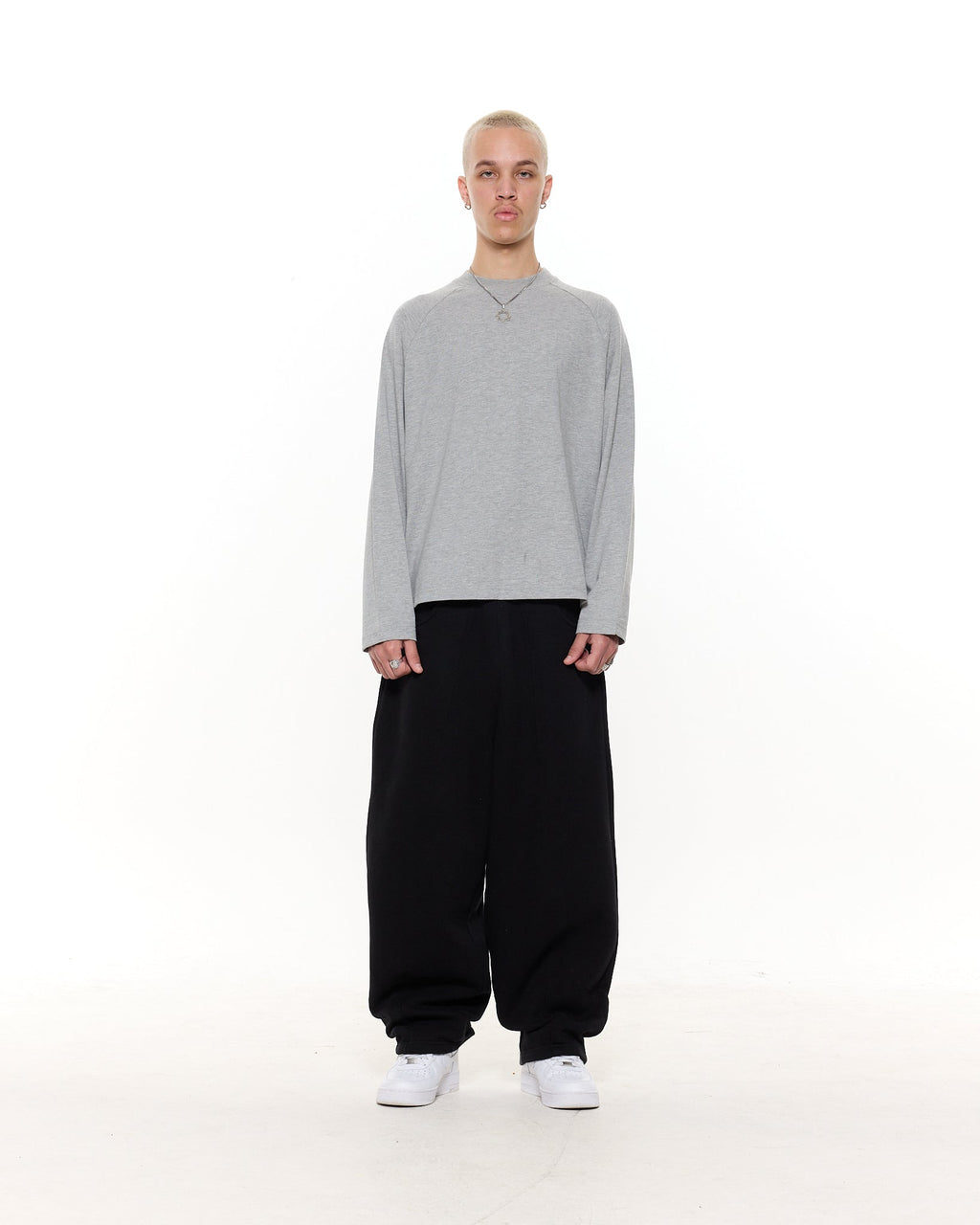 LONG SLEEVE T-SHIRT – GRAY