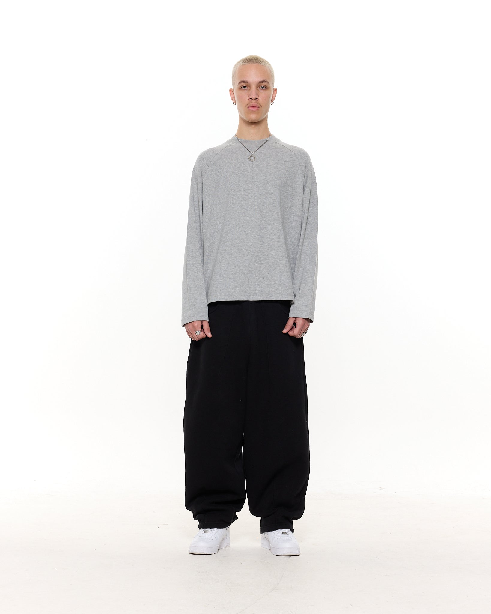 LONG SLEEVE T-SHIRT – GRAY
