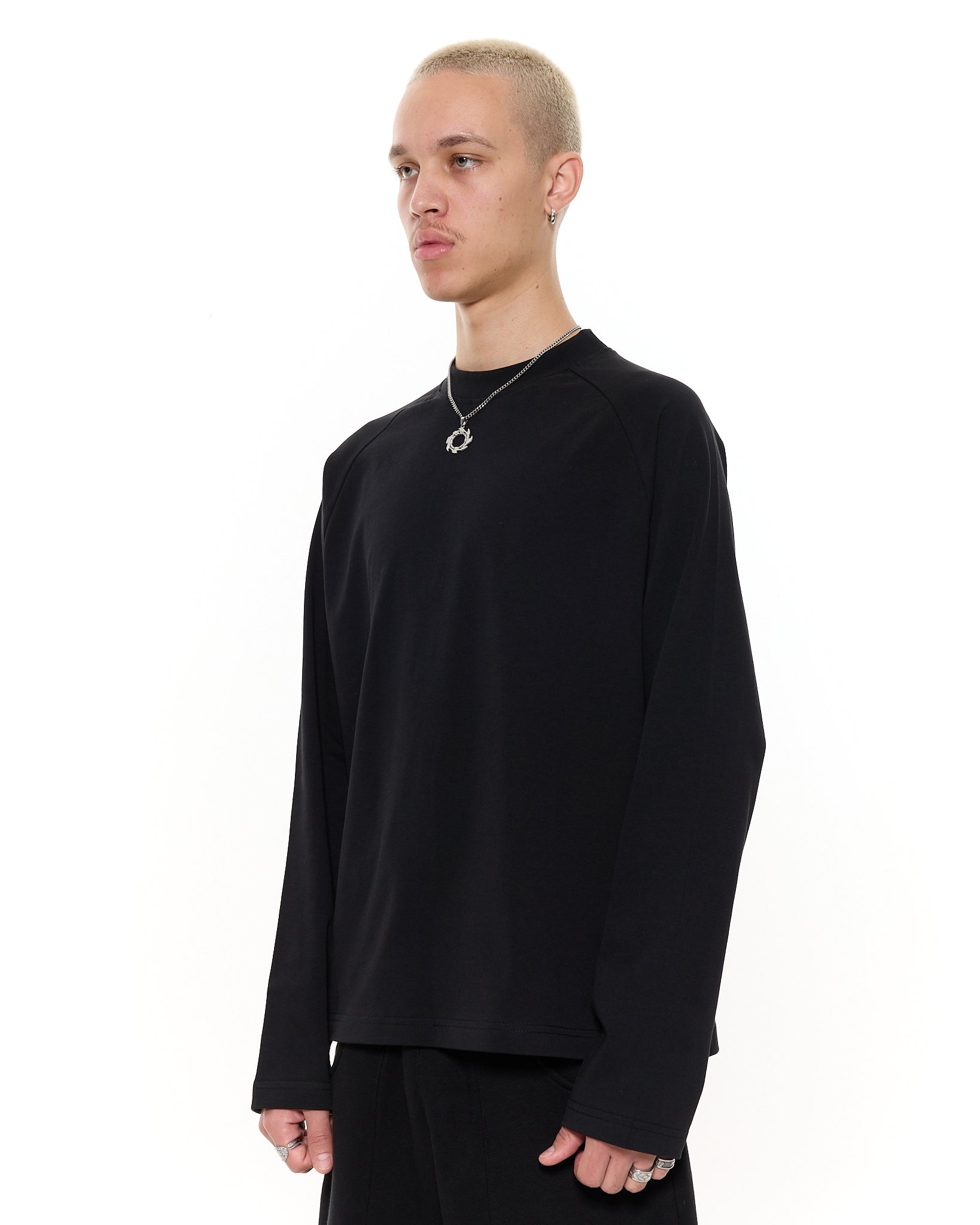 LONG SLEEVE T-SHIRT – BLACK