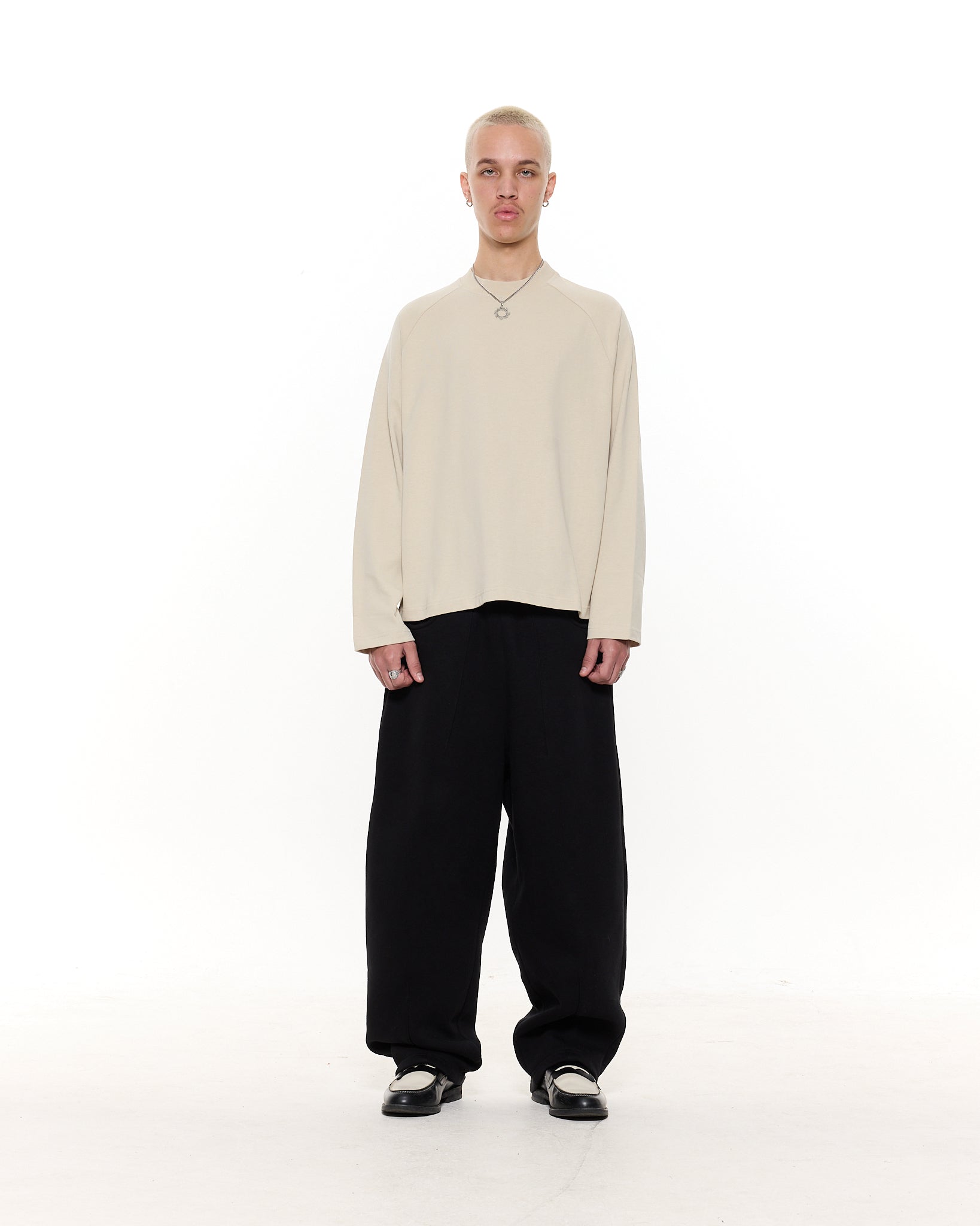 LONG SLEEVE T-SHIRT – BEIGE