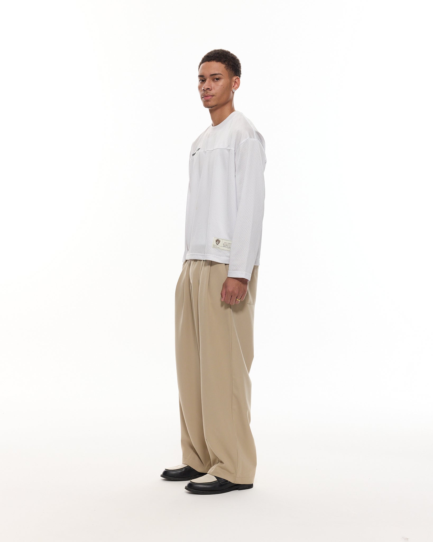 PLEATED PANTS – SAND