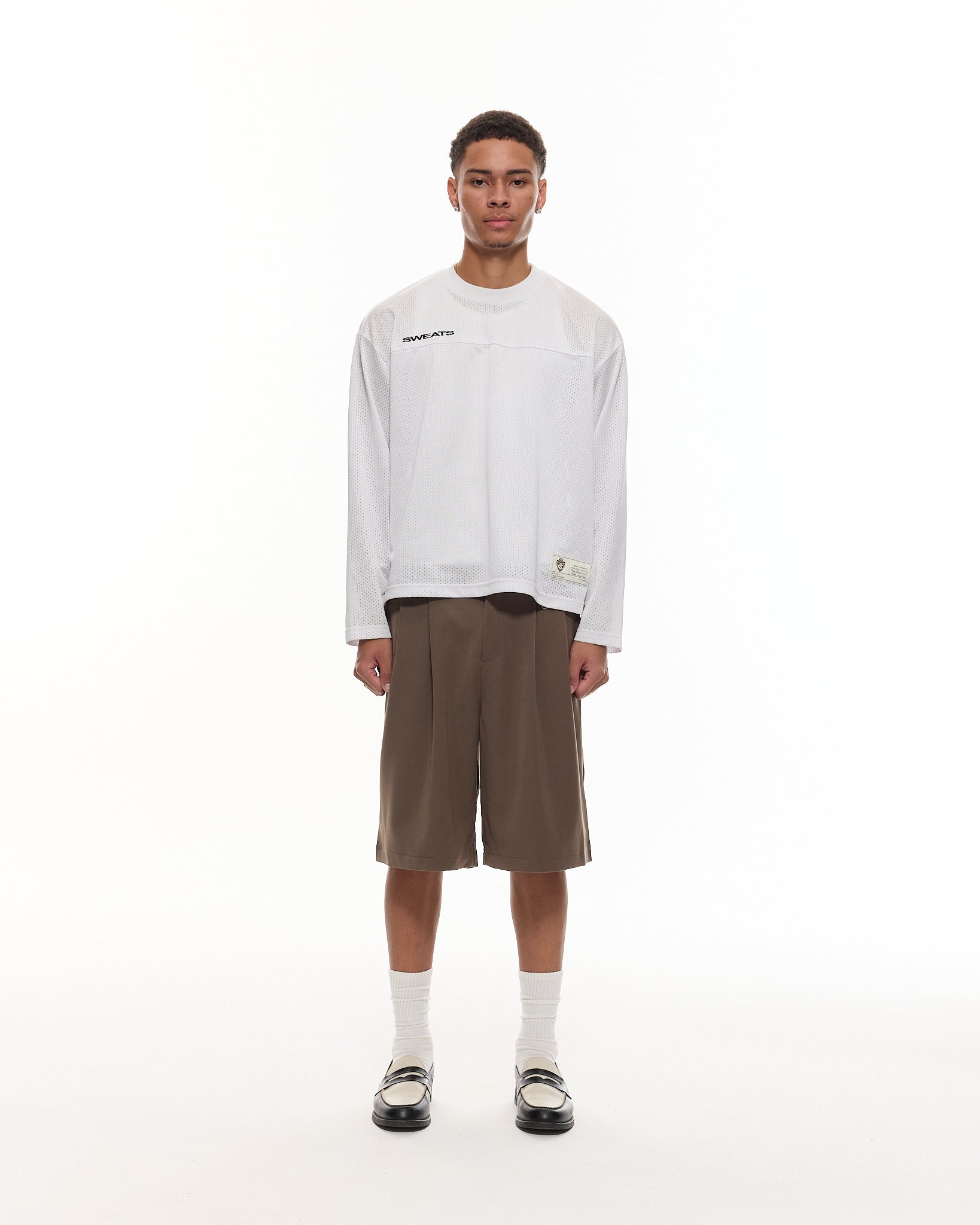 PLEATED SHORTS – BROWN