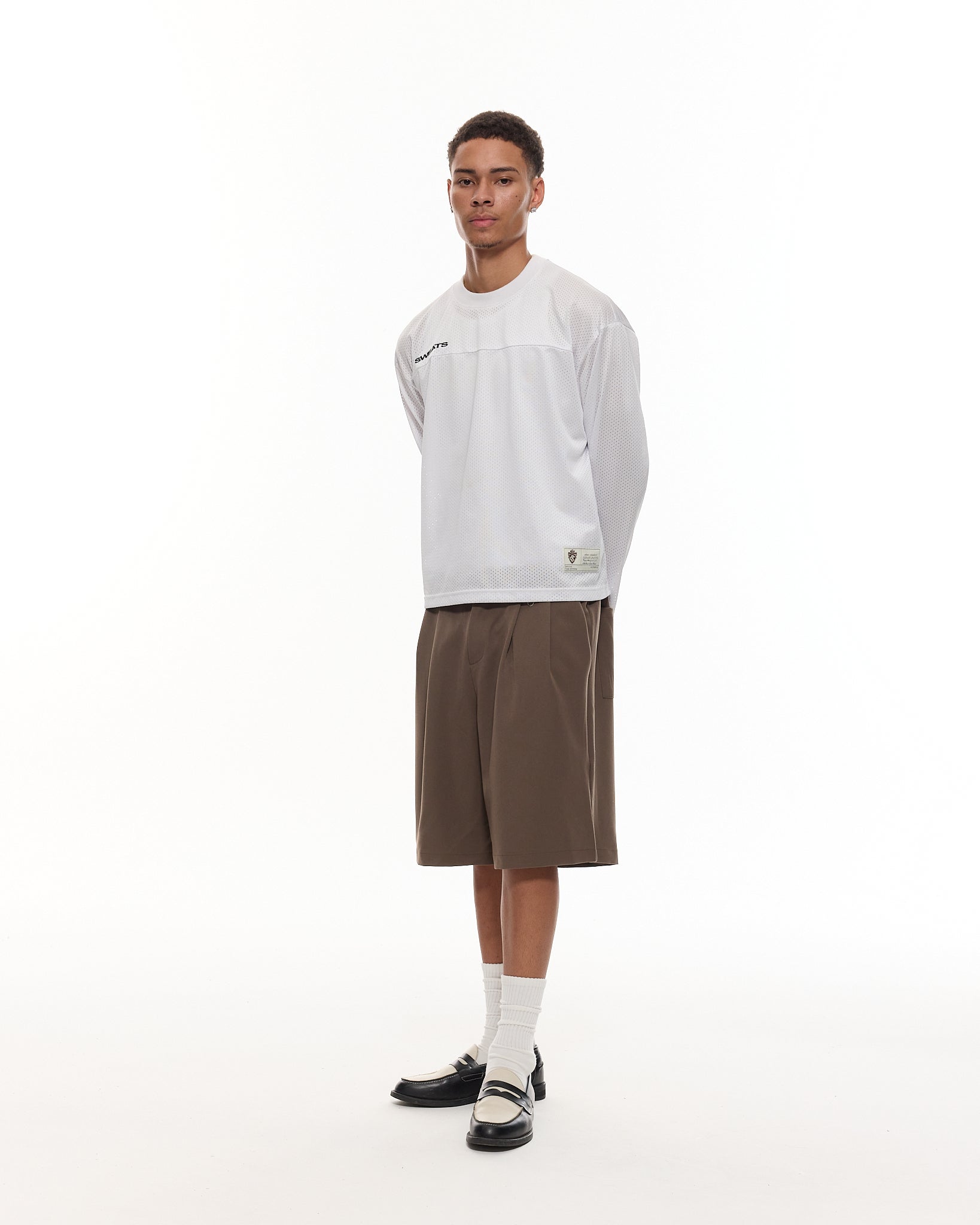 PLEATED SHORTS – BROWN