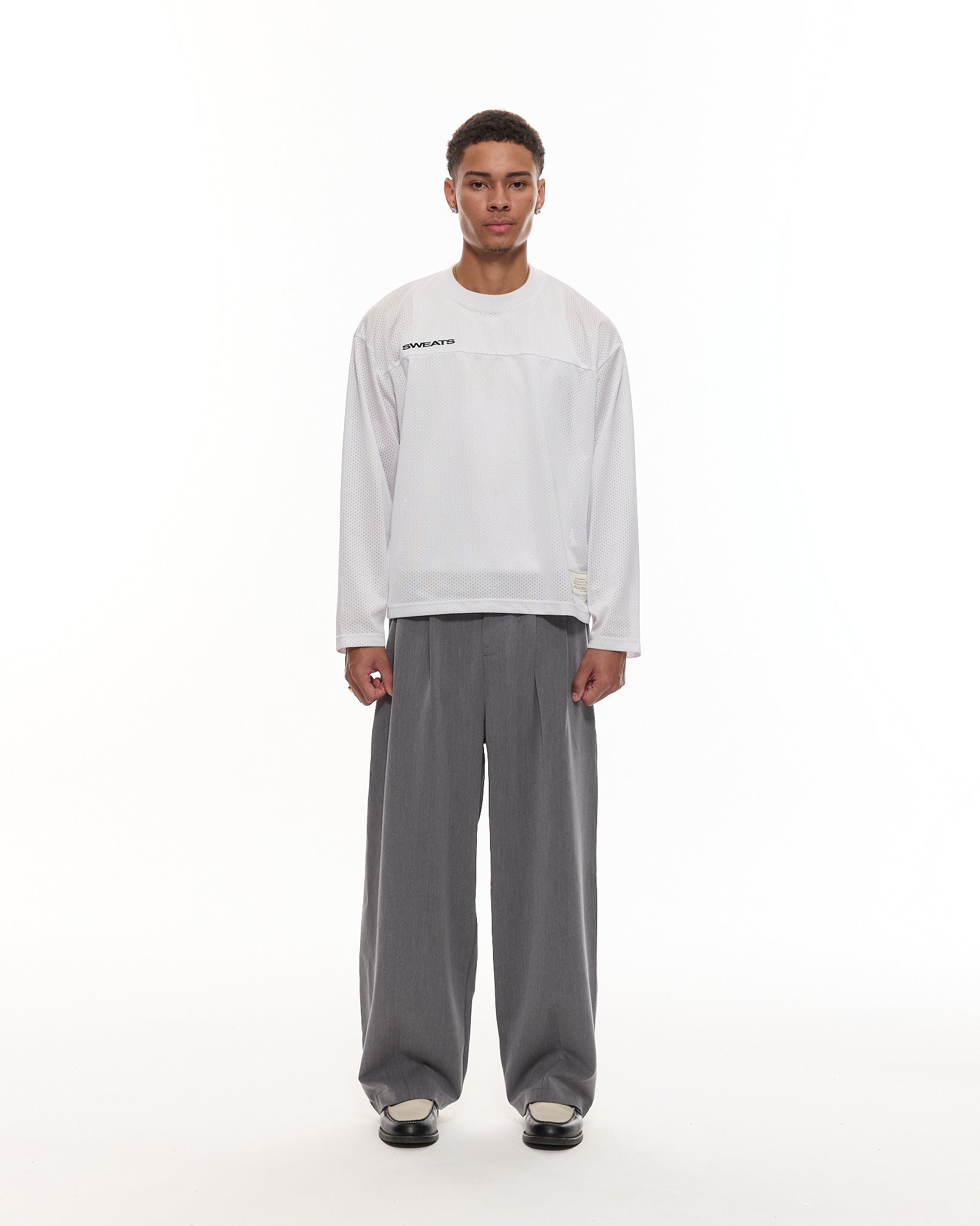 PLEATED PANTS – GRAY