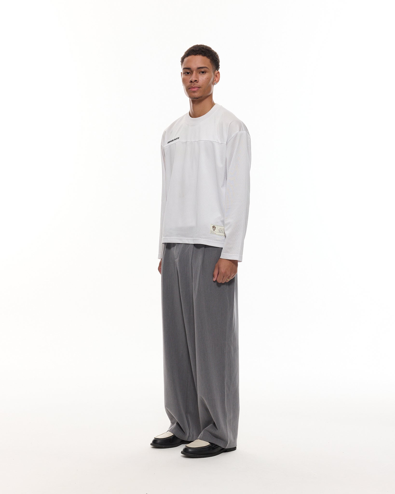 PLEATED PANTS – GRAY
